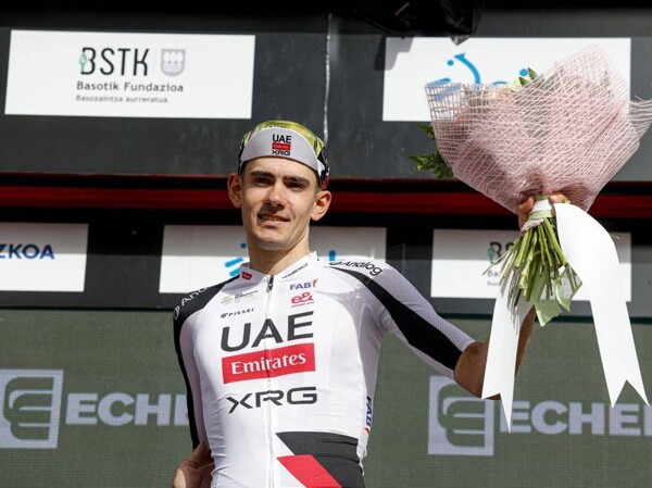 Spanish Cyclist Igor Areta Finishes Second in Third Stage