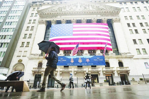 Strong Inflows for European and Asian Equity Funds