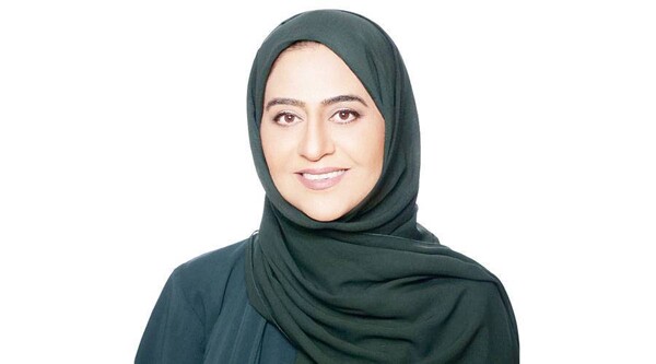 阿联酋设计师为迪拜世界杯获胜者设计围巾