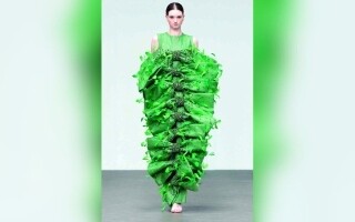 Ошеломляющее модноеshow на Неделе моды в Дубае