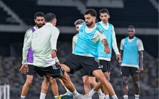 La Selección Nacional de los EAU Comienza su Campo de Entrenamiento en Abu Dabi