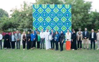 New World Record in Abu Dhabi: Largest Mosaic from Recycled Caps