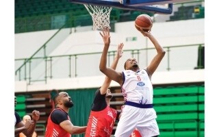 Brothers Abdul Latif Clash in Basketball Match