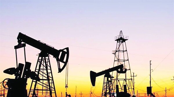 Oil Prices Hit Weekly High
