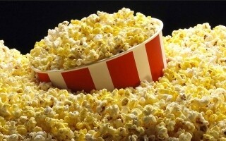 Microwave Popcorn: Health Benefits and Risks