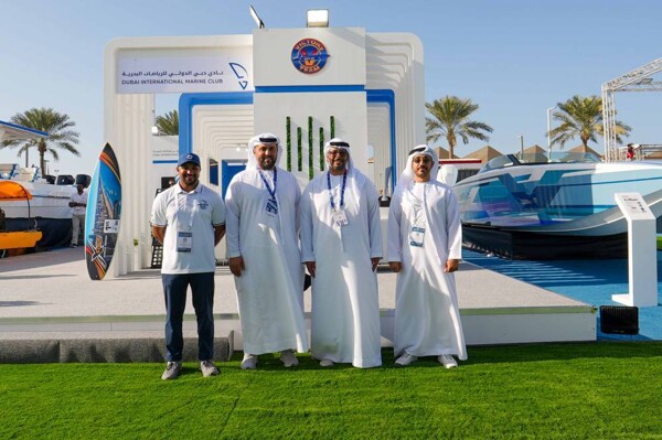 Sheikh Ahmad Celebrates Victory at Dubai Boat Show