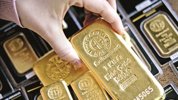 Gold Jumps to Highest Level Since 1979