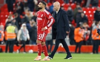 Слот уверен в сохранении работы после сокрушительного поражения от ПСВ