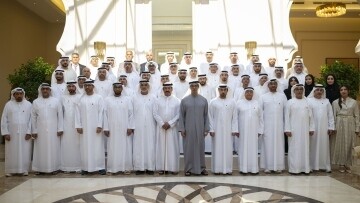 Sheikh Mansour Attends Zayed Camel Race Grand Prize 2025