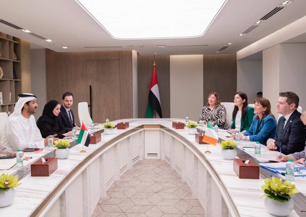 UAE Minister of Economy discusses expanding tourism and economic cooperation with Irish counterpart