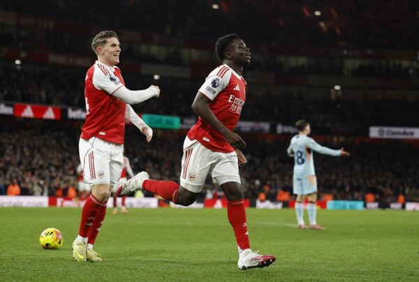 Арсенал вернул себе лидерство в АПЛ