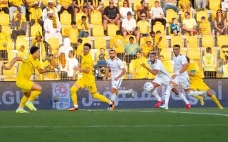 Аль-Джазира сыграла вничью с Аль-Васлом