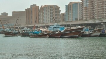 Дубайская морская администрация приостанавливает вход деревянных судов из-за погодных условий