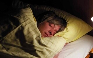 Исследование показало, что ночные кошмары и галлюцинации могут быть ранними признаками аутоиммунных заболеваний