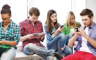 Limiting Social Media for Two Weeks Boosts Mental Health