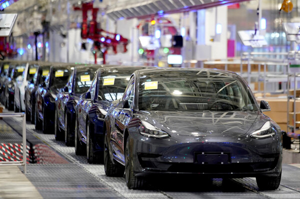 ЕС снижает тарифы на импорт Tesla из Китая