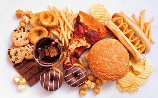 Experts: Ultra-processed foods cause pandemic of chronic diseases