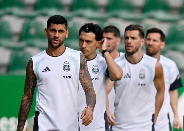 Romero Criticizes Tottenham Management