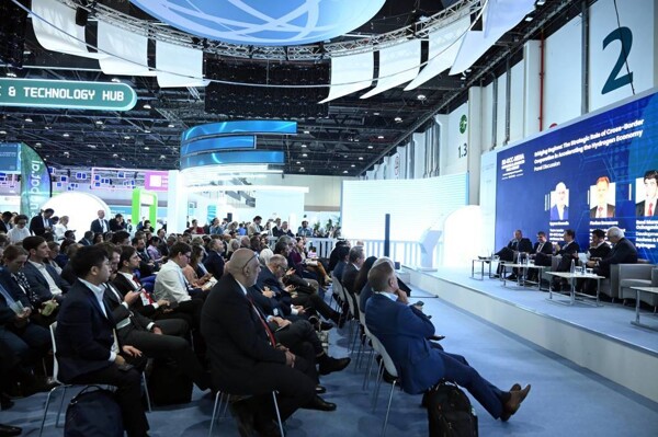EU Holds Hydrogen Summit in Abu Dhabi