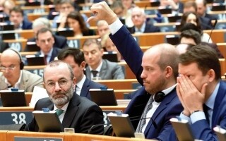 欧洲议会通过移民遣返新规