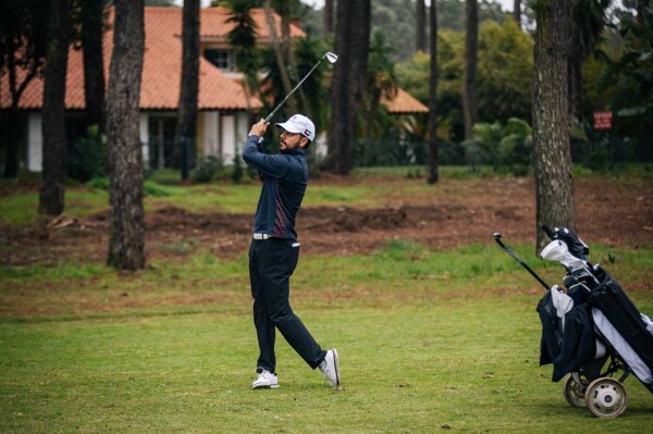 Ахмед Сикик начинает профессиональную карьеру в гольфе