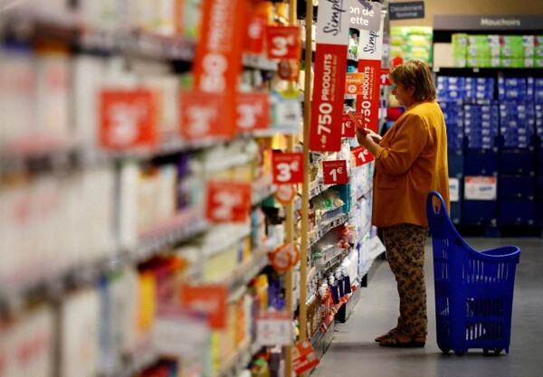 Eurozone Inflation Drops Slightly