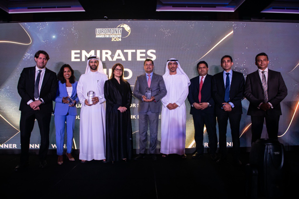 Банк Emirates NBD выигрывает четыре награды за отличие
