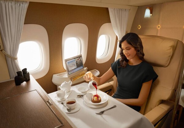 Emirates и Dilmah Tea празднуют Международный день чая