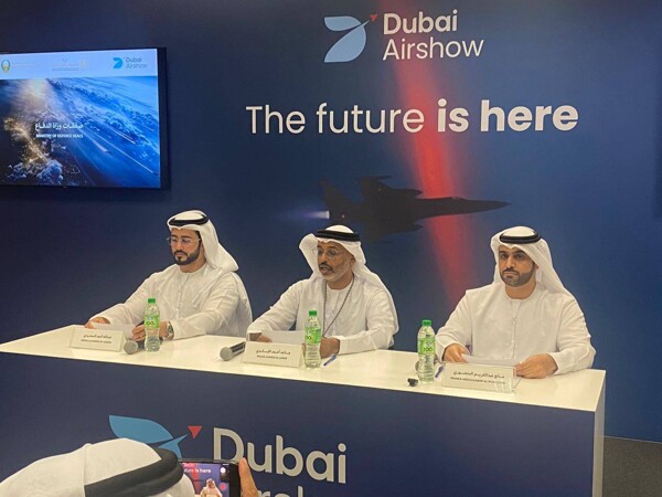 UAE Ministry of Defense Signs $1 Billion Deals at Dubai Air Show