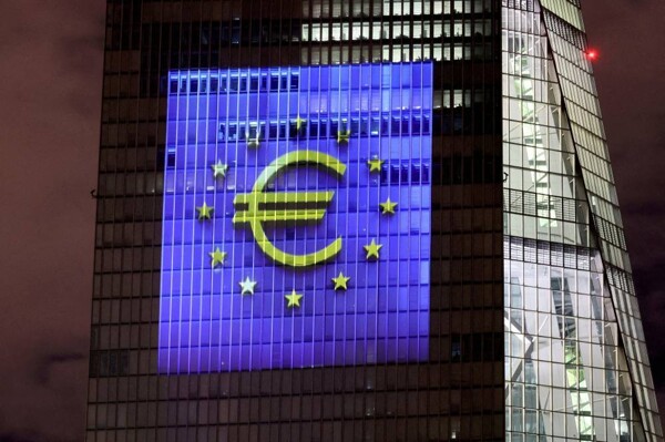 Eurozone Economy Shows Slow Growth in April
