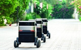 Запуск автономных роботов доставки в Дубае