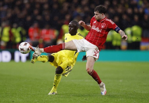 Fenerbahce Eliminates Nottingham Forest from Europa League