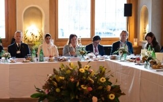 Global Leaders Discuss AI for Bridging Development Gaps