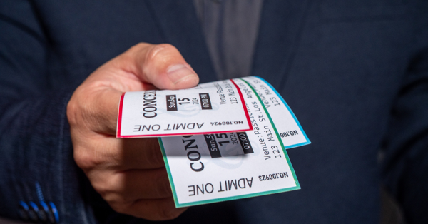 Abu Dhabi Court Orders Scammer to Repay Money for Fake Tickets
