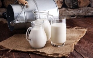 How to Choose the Right Milk: Expert Advice