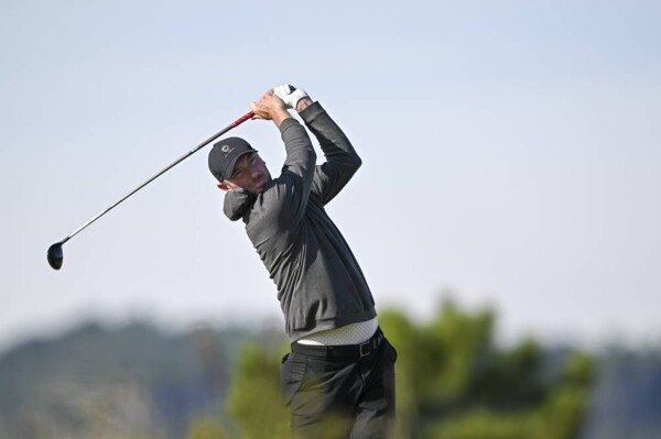 Крис Вуд выиграл квалификацию на турнире Mena Golf Tour
