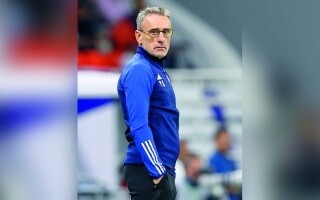 Национальная сборная ОАЭ по футболу одерживает победу над Катаром