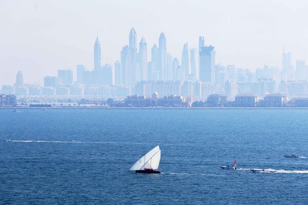 Dubai postpones the local 60-foot sailing boat race