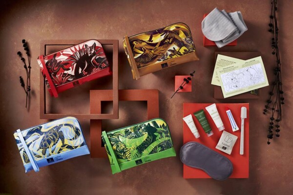 Emirates представила новую коллекцию бесплатных дорожных наборов