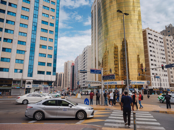 Abu Dhabi Reduces Speed Limits on Major Roads