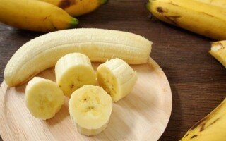 The Health Benefits of Bananas for the Stomach