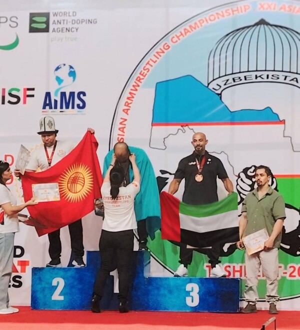 Сборная ОАЭ по армрестлингу выиграла 3 бронзовых медали на чемпионате Азии