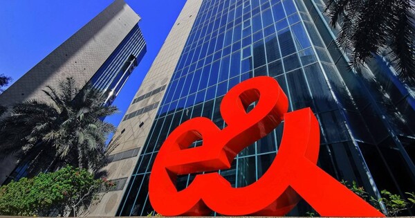 Etisalat рассматривает приобретение европейской транспортной компании United Group