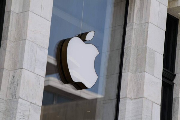 Apple извиняется за контроверсиальную рекламу iPad Pro
