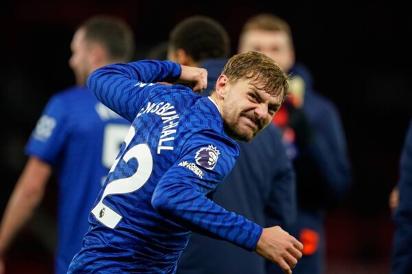 Dewsbury-Hall reveals details of Everton transfer