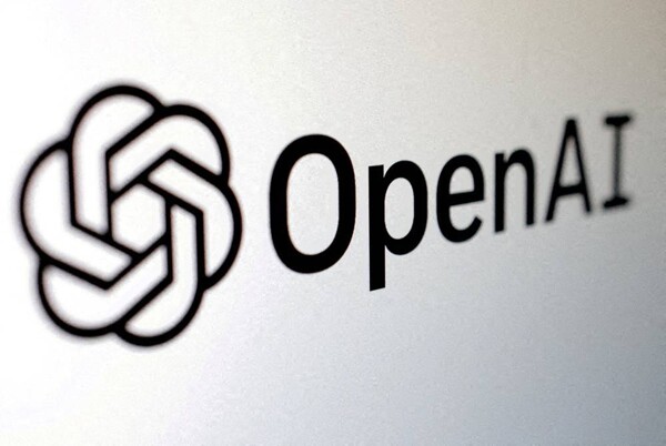 OpenAI рассматривает реструктуризацию с целью стать коммерческой компанией