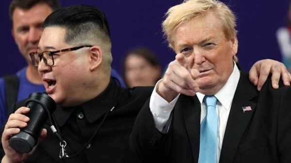 Имперсонаторы Трампа и Ким Чен Ина нарушают финал Олимпиады