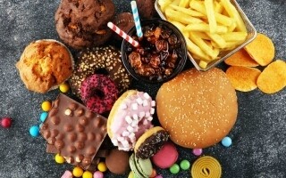 Как контролировать желание к нездоровой пище