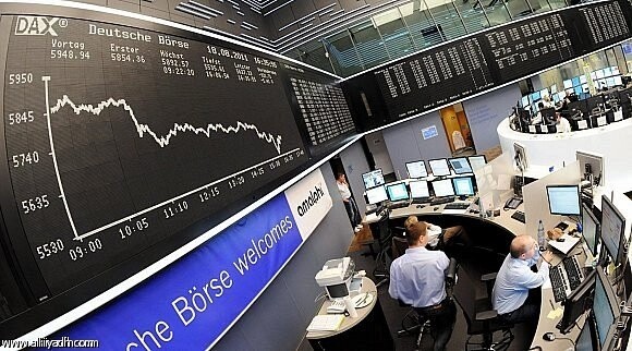 Европейские акции немного растут на фоне защитной поддержки