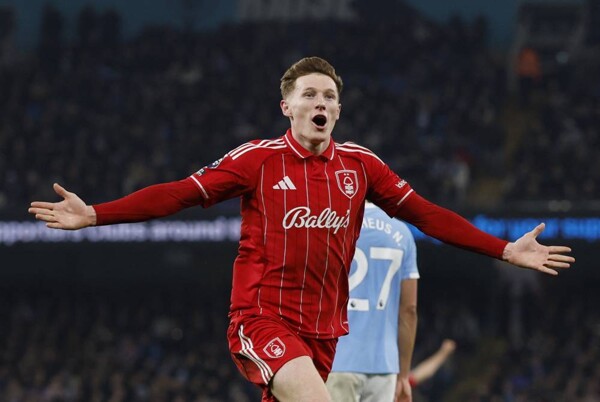 Elliot Anderson Impresses Manchester City